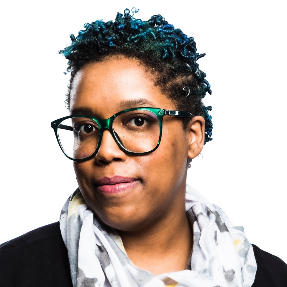 Meet your Posher, Dominique